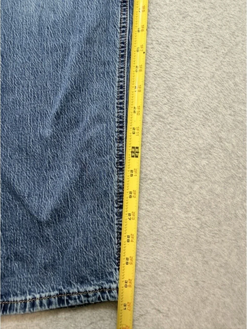 Levi's Mens 541 Athletic Taper Jeans W33 L34 Medium Wash Denim Comfort Casual